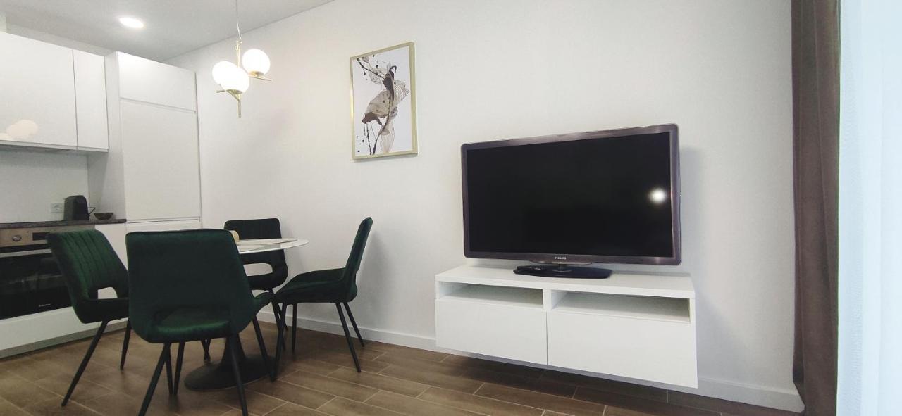 New Apartment J22, Free Private Parking, Terrace, Self Check-In Kaunas Eksteriør billede