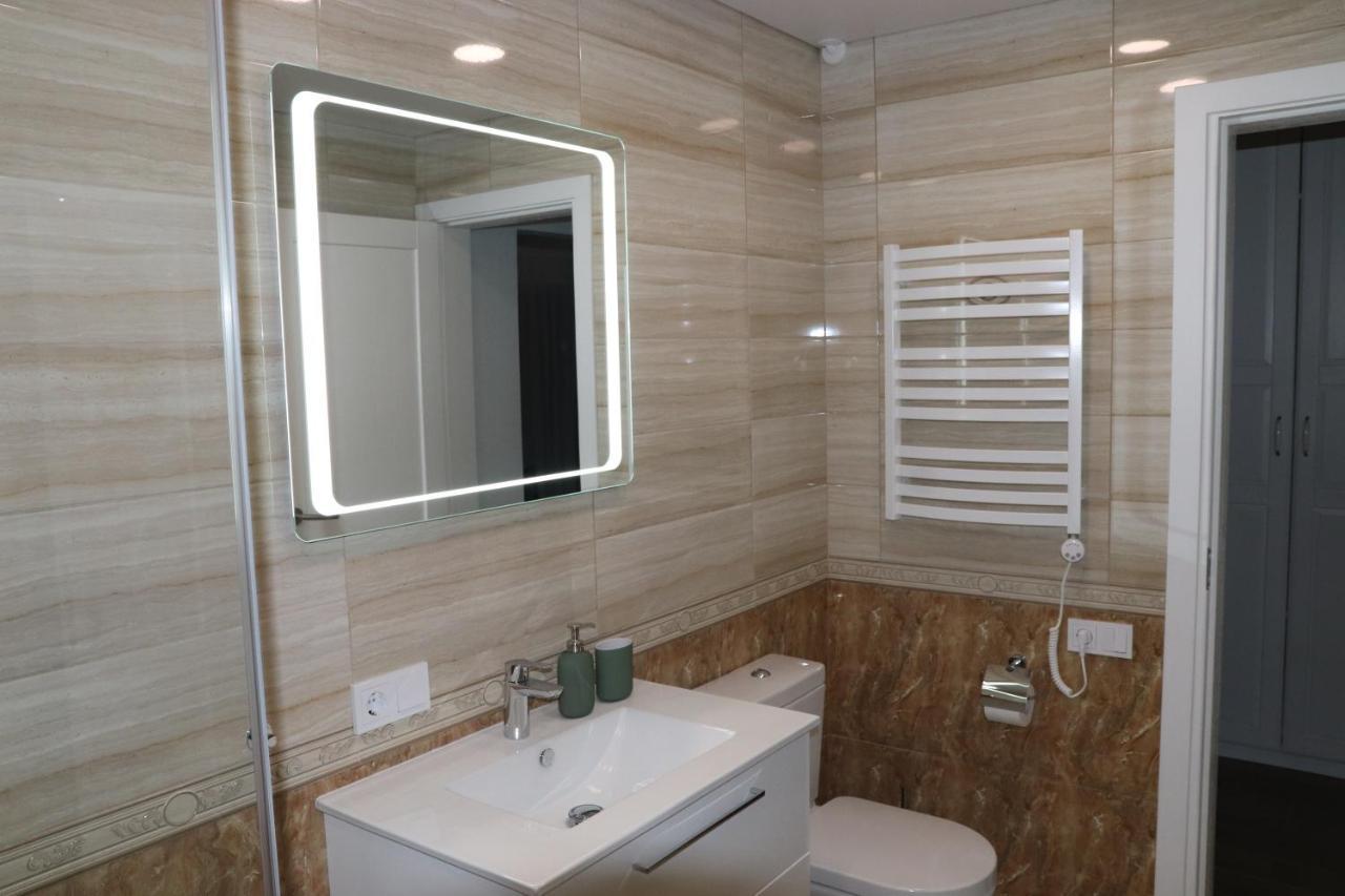 New Apartment J22, Free Private Parking, Terrace, Self Check-In Kaunas Eksteriør billede